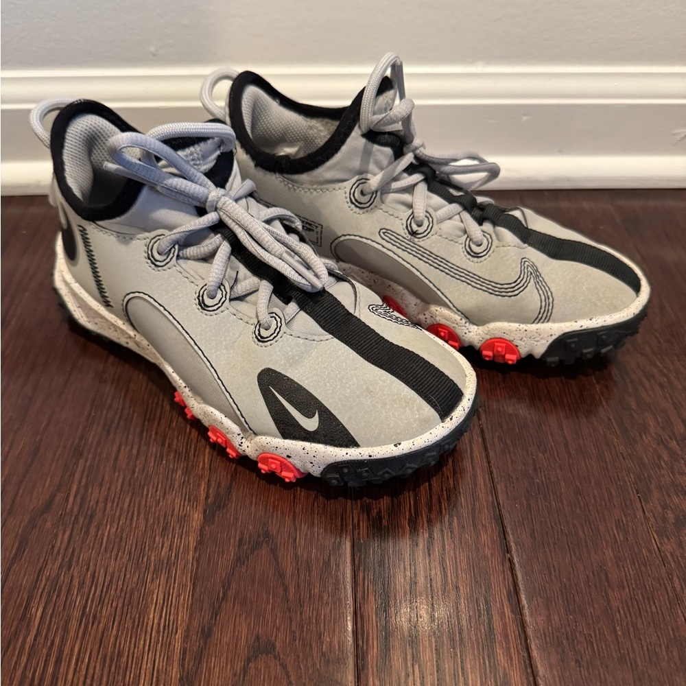 Nike Kids Future Field Baseball Turf Shoes, Size 1